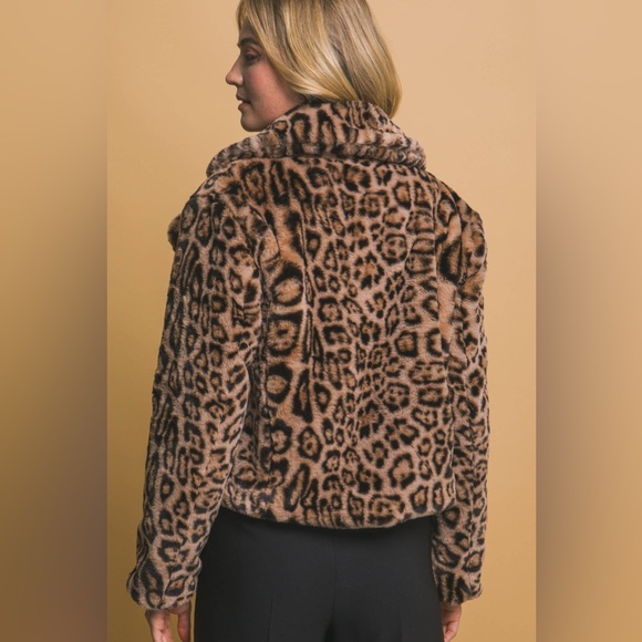 Leopard Print Faux Fur Jacket - Picture 5 of 7